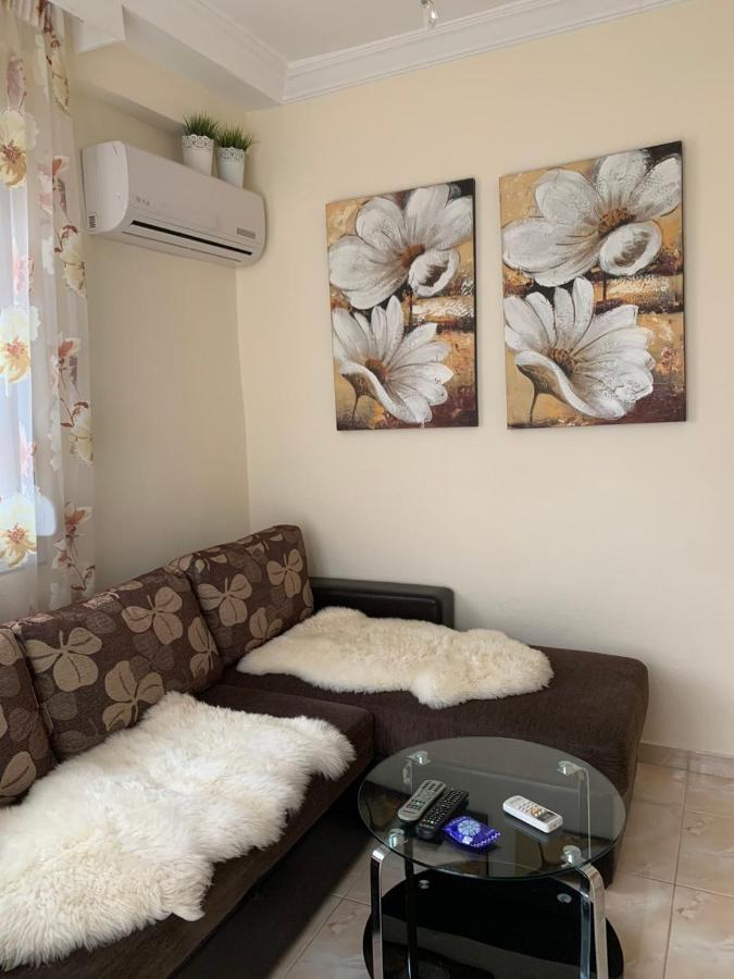 Myparalia Apartament ***** Luaran gambar