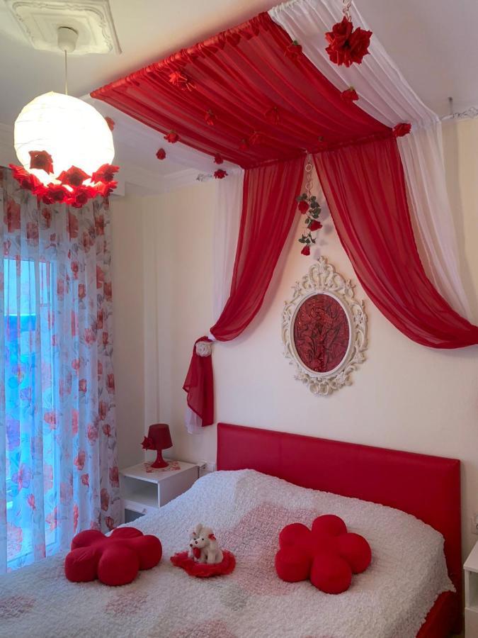 Myparalia Apartament ***** Luaran gambar